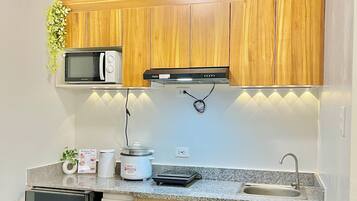 Familienapartment, Mehrere Betten, Küche, Stadtblick | Eigene Küche