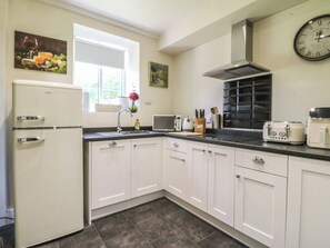 Cottage | Private kitchen - Mallards Rest (Caernarfon)