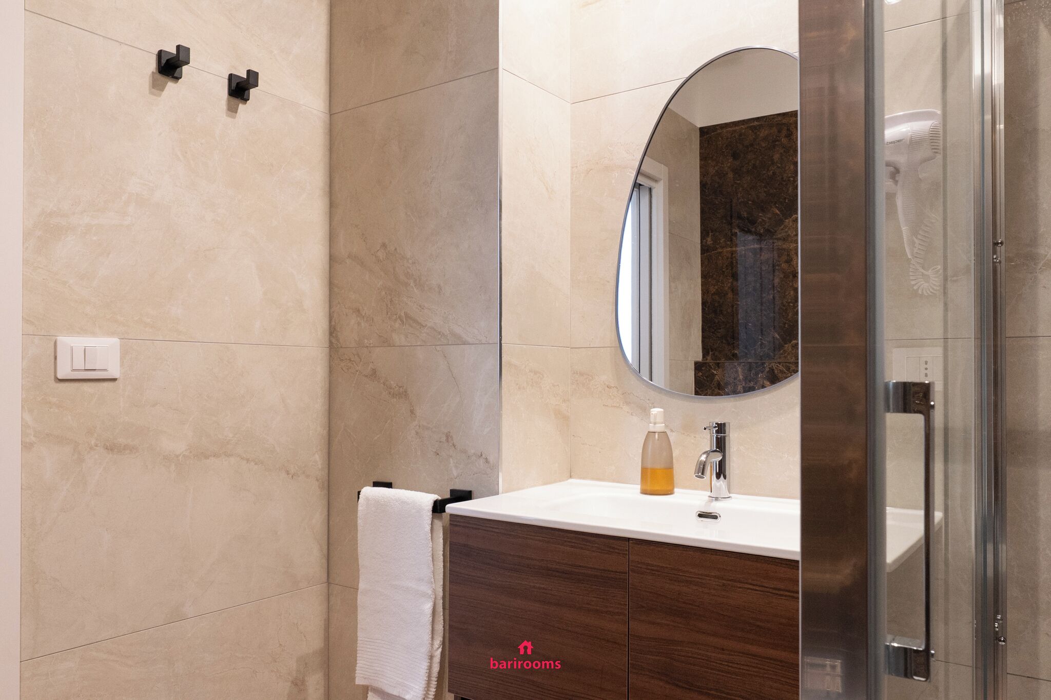 Standard Quadruple Room | Bathroom | Shower, hair dryer, towels, soap
