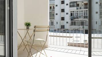 Standard Quadruple Room | Terrace/patio