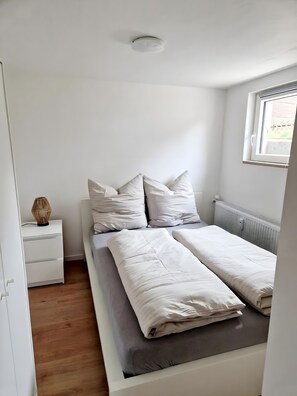 1 bedroom, WiFi, bed sheets - Apartment 'Wehra' with Private Garden and Wi-Fi (Wehr)