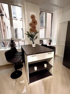 Interior - The elegant Petit Palais (Lyon)