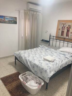 2 bedrooms, WiFi, bed sheets