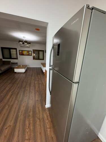 Bright 2‑Bedroom Near Cafés, Shops & Stadium – Ideal Base for Exploring Haifa.