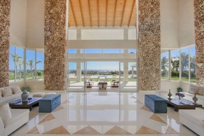 Villa - Stunning 6br Villa With Ocean View in Cap Cana (Punta Cana)