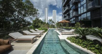 Family 2br Apt Near to Shopping Mall
