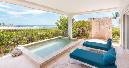 Apt w 2br-beachfront Private Pool in Sotogrande
