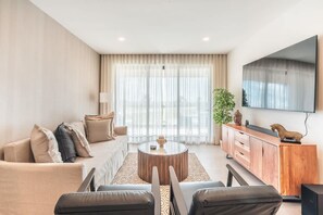 Apartment, Smoking - Stylish Apartment With Pool View in Cap Cana (Punta Cana)