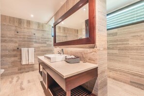House - Exclusive 1br apt Nearby Beach at el Portillo Vc (Las Terrenas)