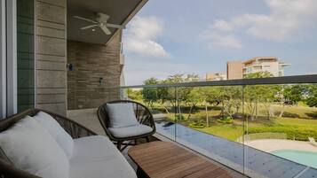 House, Smoking | 2 bedrooms, Internet