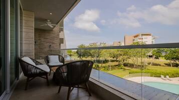 House, Smoking | 2 bedrooms, Internet