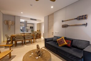 Room - Seaside 3br Retreat w Terrace Beach Access (Cartagena)