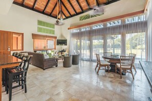 Villa, Smoking - Bungalow With Pool and Backyard in Cap Cana (Punta Cana)