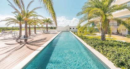 2br Apartment With Balcony and Views