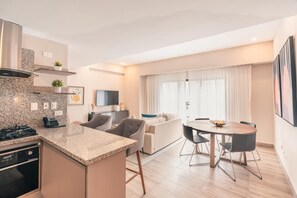 1 bedroom - Regatta Living Ii With Breakfast Included - 406 (Santo Domingo)