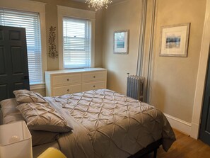 1 chambre, bureau, fer et planche à repasser, Wi-Fi gratuit