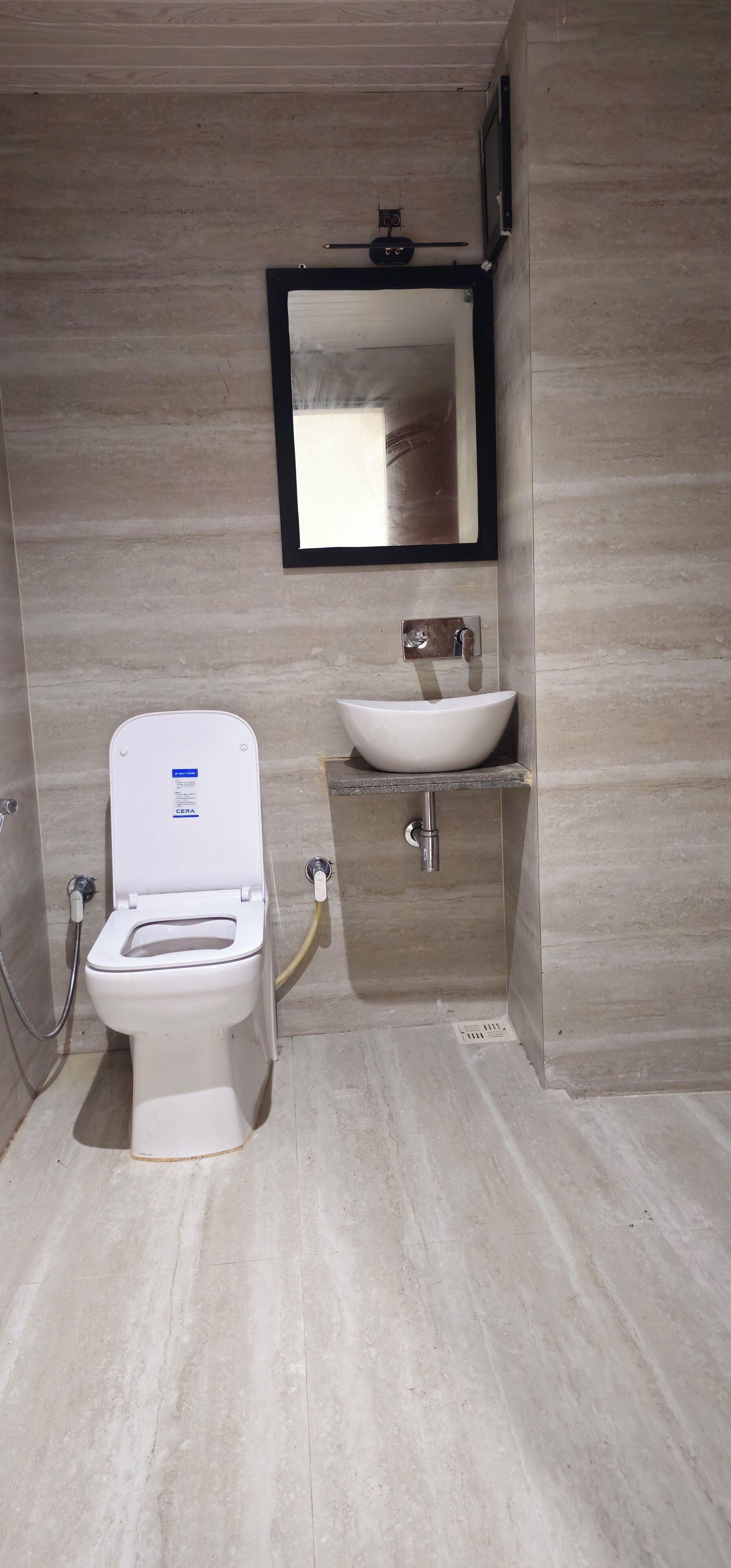 Kamar Double Deluks, pemandangan kota | Kamar mandi | Perlengkapan mandi gratis, sandal, handuk, dan sabun
