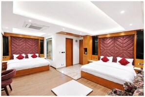 Family Double Room - Hotel Sagrika Resort Dalhousie (Dalhousie)