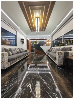 Sala de estar en el lobby