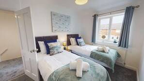 House - Spacious Home Ideal For Families Free Parking (Chester)