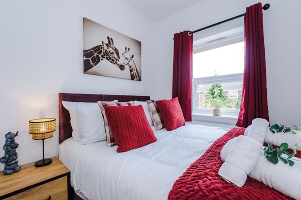 Stunning Home Perfect For Groups Free Parking - Chester, UK