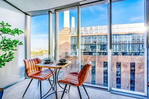 House - NEW Pristine Apartment City Centre Amazing Views (London)