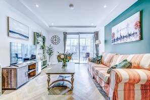 House - NEW Pristine Apartment City Centre Amazing Views (London)