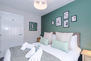 Apartment | 3 bedrooms, Internet - Modern City Centre 3 Bed Apartment Great for Couples (Chester)