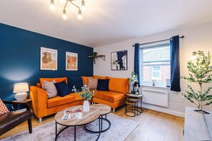 Apartment | 3 bedrooms, Internet - Modern City Centre 3 Bed Apartment Great for Couples (Chester)