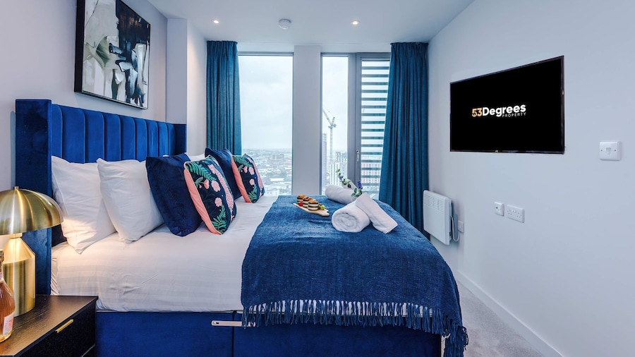 Stunning New 2-bed Flat in Manchester Perfect for Couples