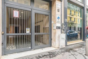 Exterior detail - AP1 - Elegant and Cozy Apartment in the Heart of Milan (Milano)