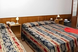 Kamar Triple Standar