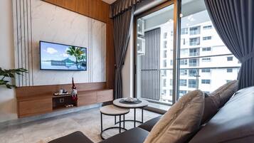 Luksushuoneisto, 2 makuuhuonetta, keittiö | Näkymä sisäpihalle