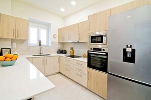 Villa, 3 Bedrooms, Non Smoking | Private kitchen | Fridge, microwave, oven, stovetop - Villa St George (Kalymnos)