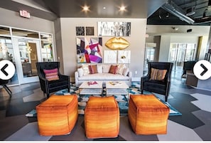 Unclassified image, 2 of 16, button - Modern Cozy Stay in Charlotte
Free Parking + Great Location (Charlotte)