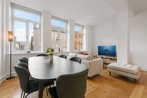 Apartment, Smoking - 2 bed 2 Bath Central London Apt (London)