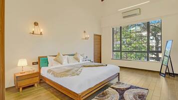 Deluxe Villa, Balcony