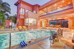 Pool - ELIVAAS Villa 39 Serene 6BHK with Pool (Lonavala)