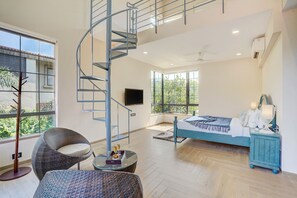 Villa Deluxe, balcón