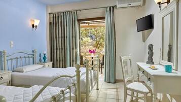 Dubbelrum eller tvåbäddsrum - balkong - utsikt mot bergen