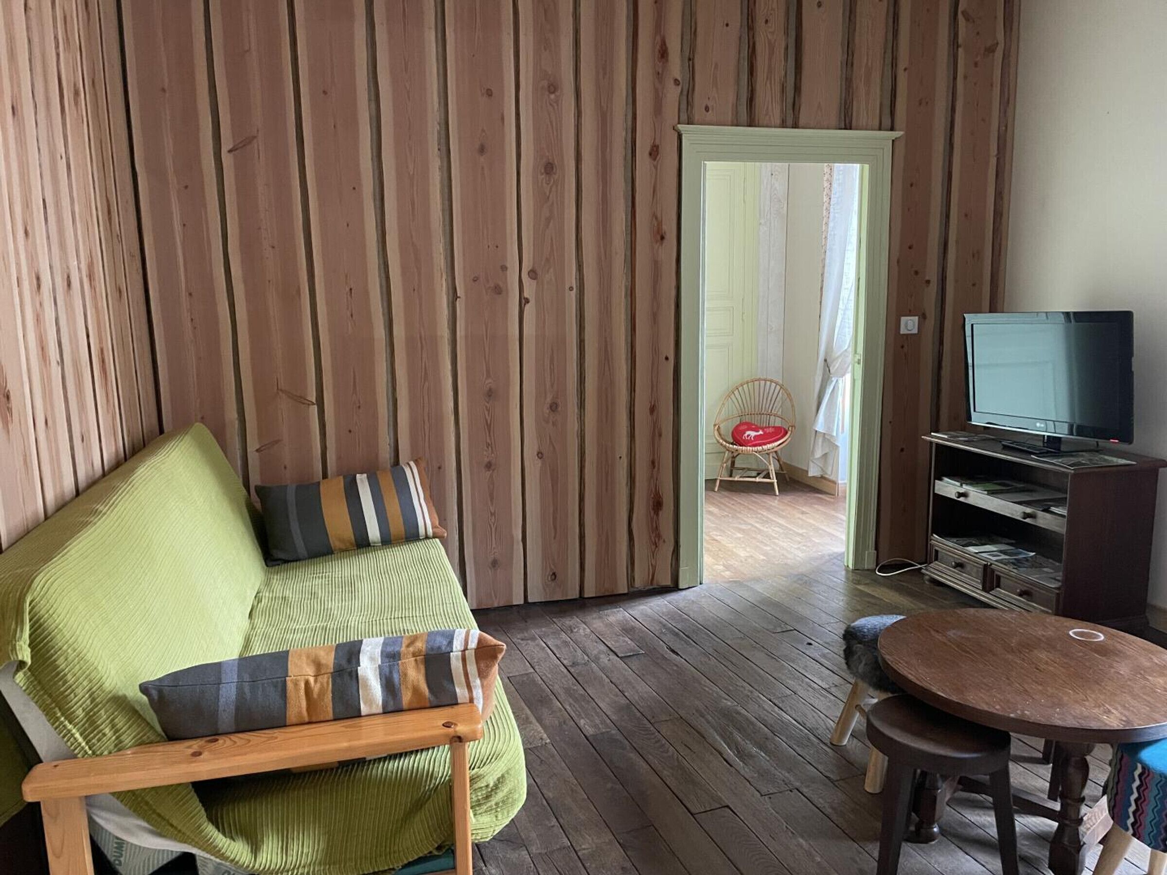 Tv och eldstad