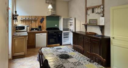 House, pets allowed - 6 guests