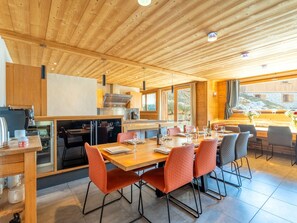 Dining - Exceptional apartment - 15 guests (Les Gets)