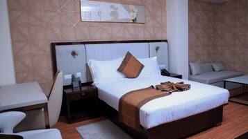 Deluxe Single Room, Balcony, City View