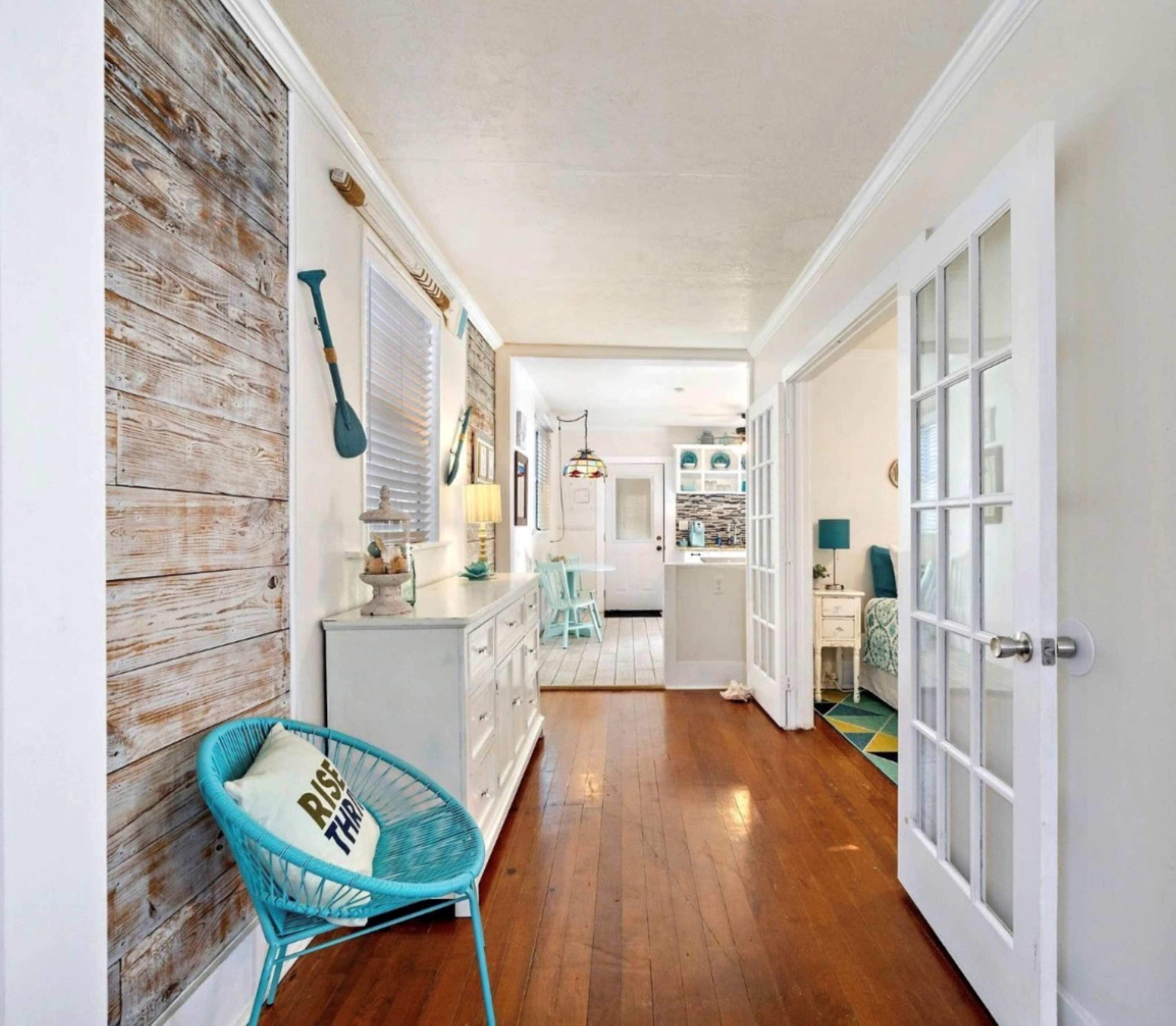 House, 1 Queen Bed with Sofa bed, Hot Tub, Garden View (Hot Tub Tideaway) | Living area