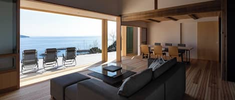 Villa, 5 Bedrooms, Lanai, Sea View | Outdoor dining