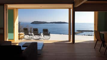 Villa, 5 Bedrooms, Lanai, Sea View | Interior