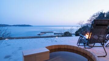 Villa, 5 Bedrooms, Lanai, Sea View | Property grounds