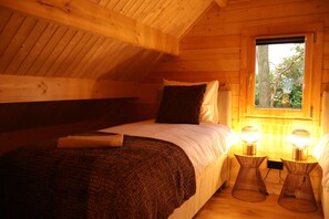 Room - Luxury wooden wellness forest cottage with Hot tub - Lumiere 160A (Meijel)