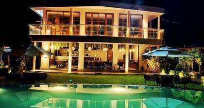 The Cloud Hotels & Resort Arambol